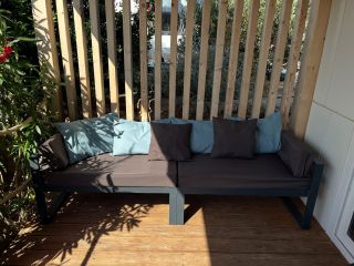 Na míru vyrobená zahradní souprava, která už dělá radost v krásném Chorvatsku 🌊☀️ Precizní kovová konstrukce + pohodlné...